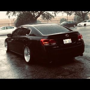 Meet your Posher, Derek